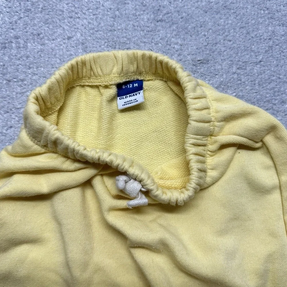 Old Navy Girls Baby 6-12 Months Yellow Hoodie‎ And Pants
